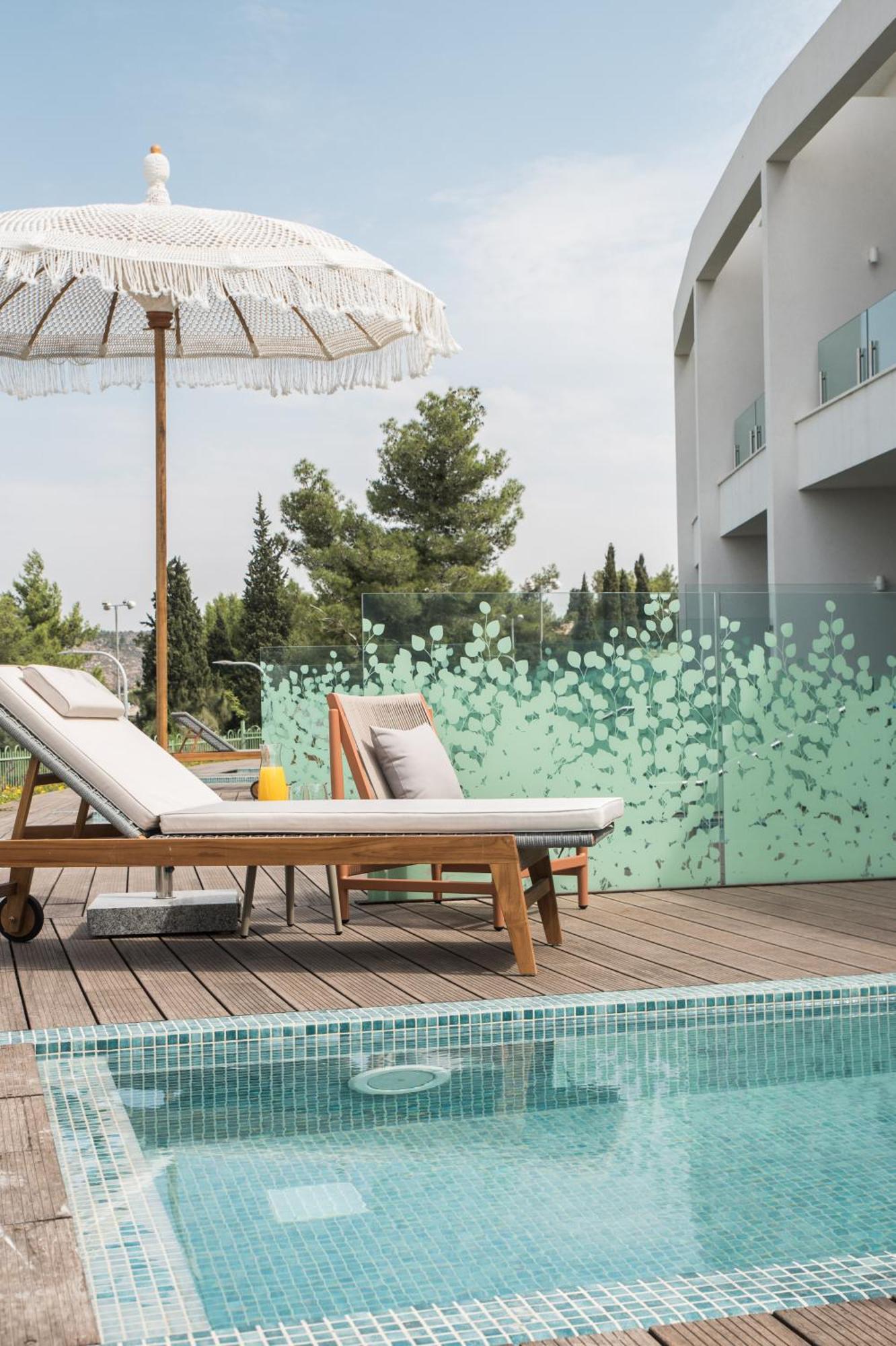 Almond Hotel - Adults Only Neve Ilan Exterior photo